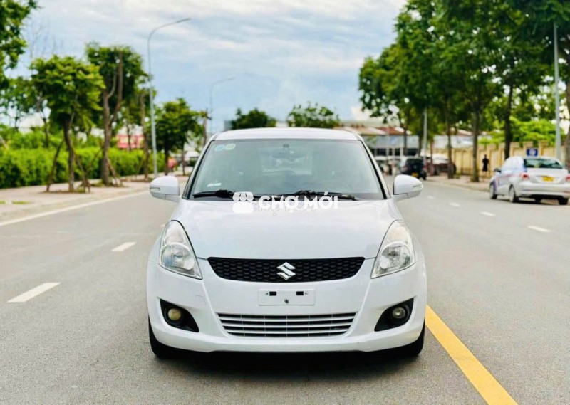 Suzuki Swift 2015 1.4 AT - 104000 km