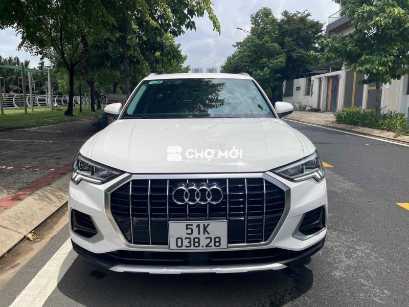 Audi Q3 cuối 2021 - 25000 km