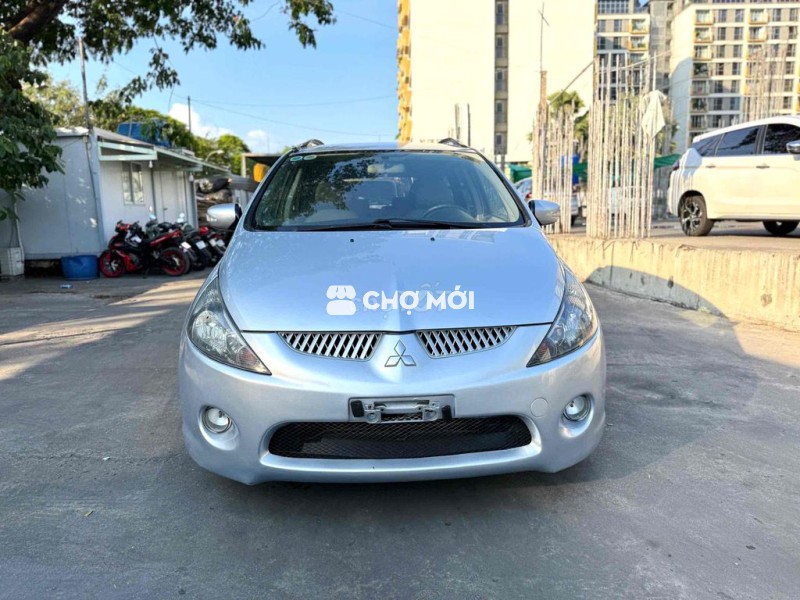 Mitsubishi Grandis 2005 2.4 AT - 116000 km
