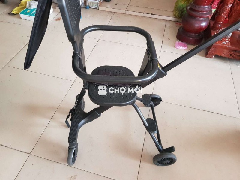 Xe đẩy em bé