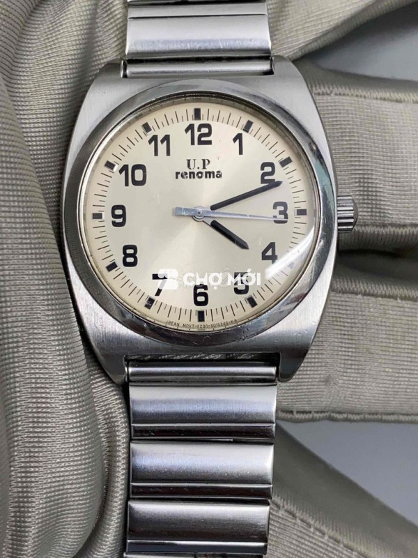 Đồng hồ REROMA pin kim trôi máy Citizen