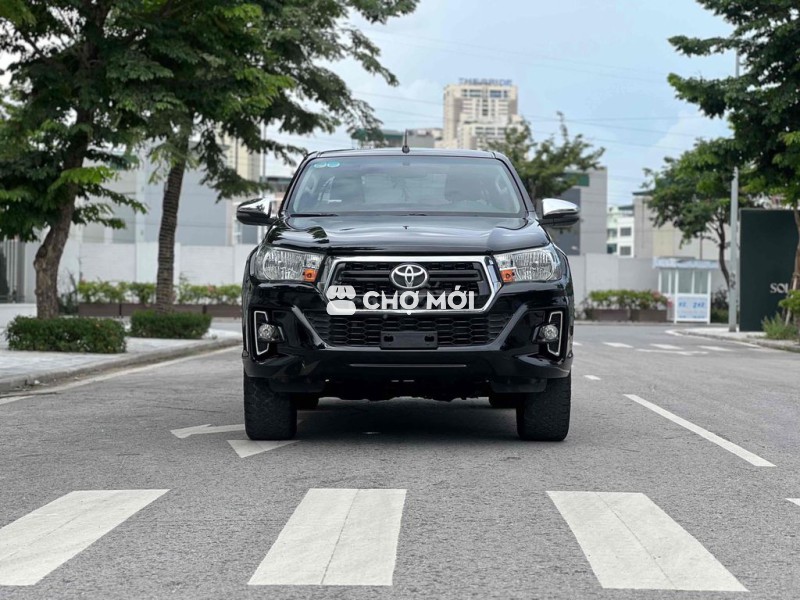 Toyota Hilux 2018 2.4E 4x2 AT lắp full đồ