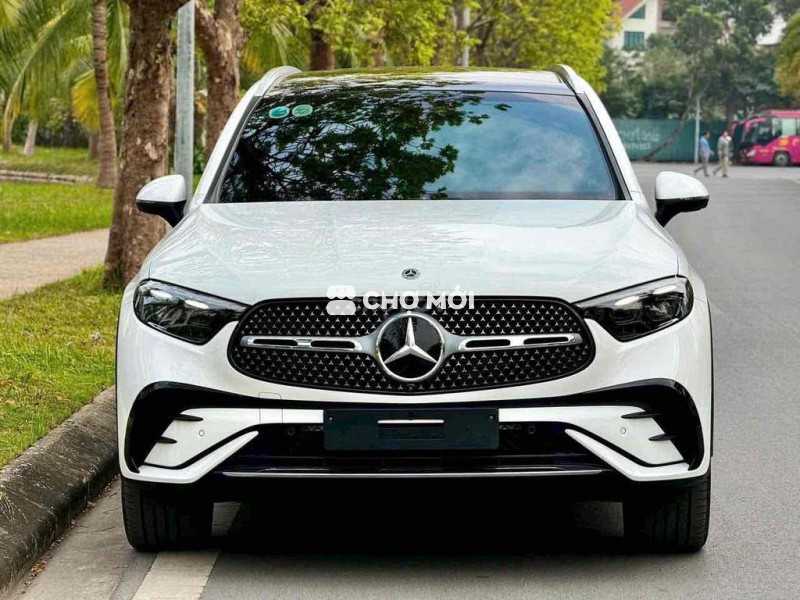 Mercedes Benz GLC 300 4Matic giảm 400tr + Ưu Đãi