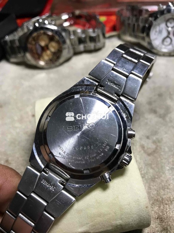 Đồng hồ Seiko Chronograph nam kim trôi
