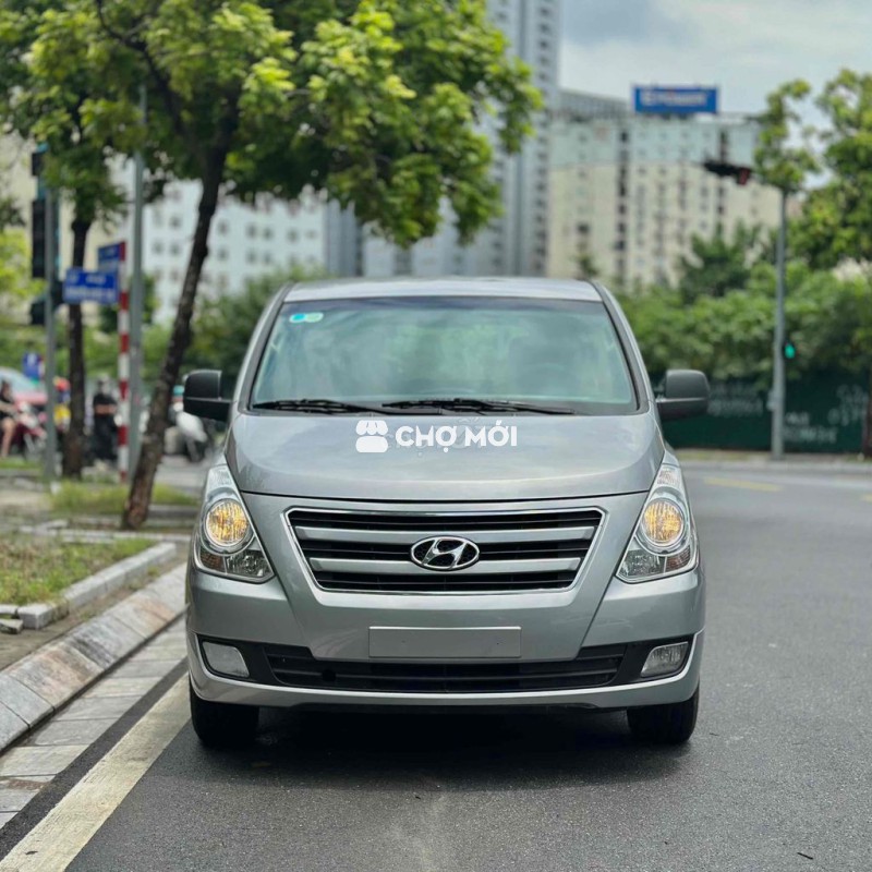 Thanh lý Hyundai Grand Starex 2017 Máy dầu