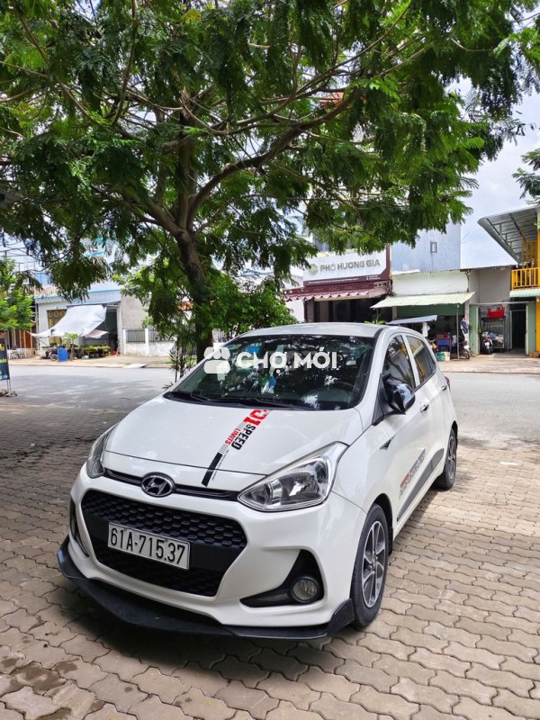 Hyundai Grand i10 2020 Hatchback 1.2 MT - 33000 km