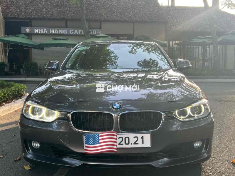 BMW 3 Series 2015 320i - 85000 km