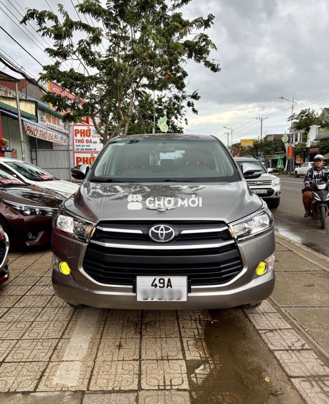 Toyota Innova 2017 2.0E - 109000 km