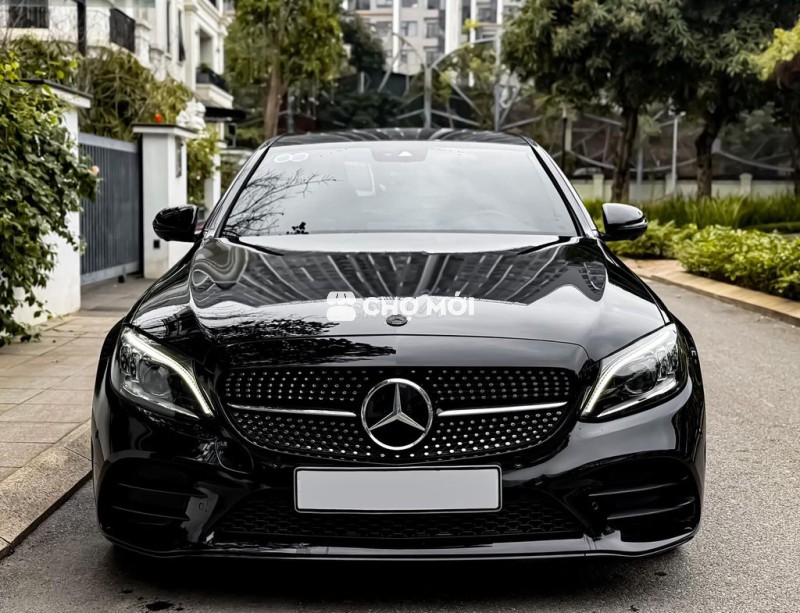 MERCEDES C300 AMG 2019 Đẹp và Mới Nhất Thị Trường.