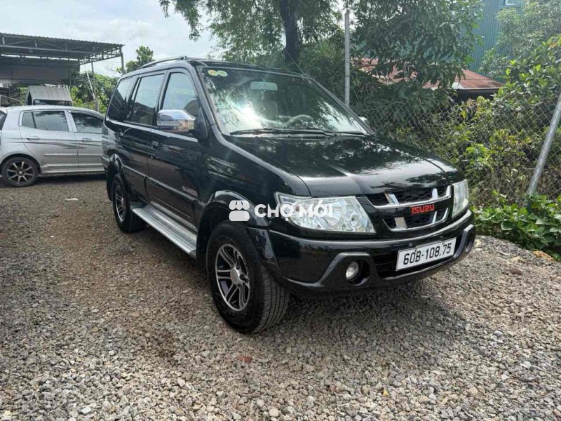 Isuzu 9 chỗ , 2009