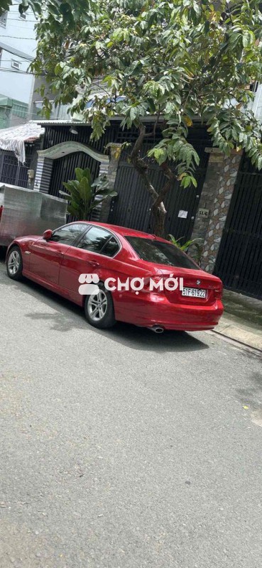 Nhà dư xe cần bán BMW 320i