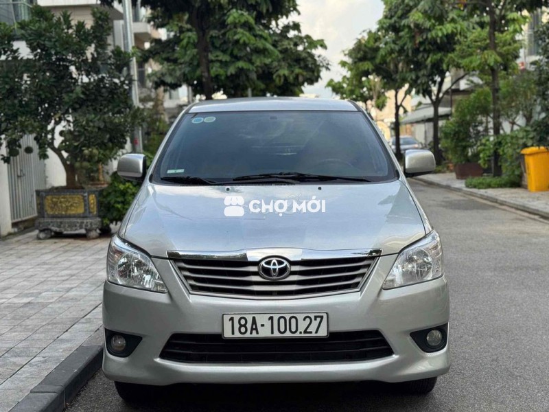Toyota Innova 2013 E - 60000 km