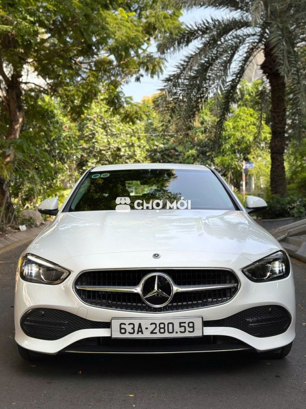 Mercedes-Benz C200 Avantgarde V1 -ĐK 2024- 1600 KM