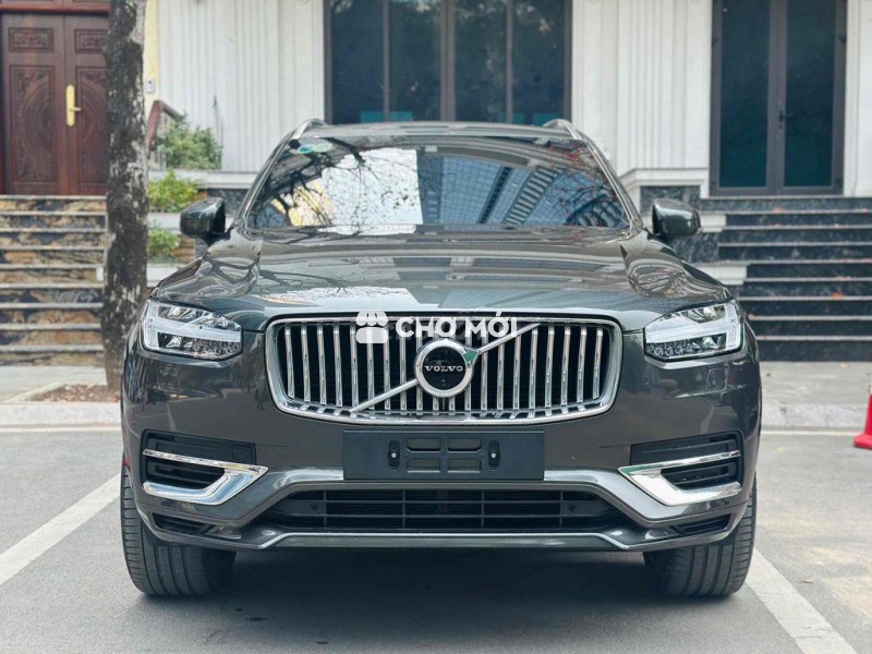 Volvo XC90 2021 Recharge T8 AWD - 72000 km