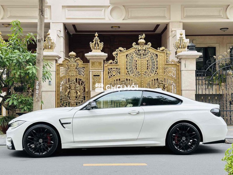 BMW 4 Series 2015 420i Coupe - 83000 km