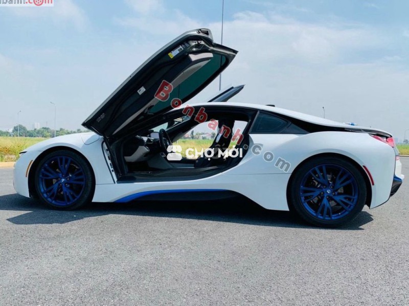 BMW i8 1.5L Hybrid 2014 - 2 Tỷ 790 Triệu