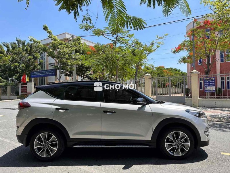 Hyundai Tucson 2018 2.0 AT CRDi - 82000 km