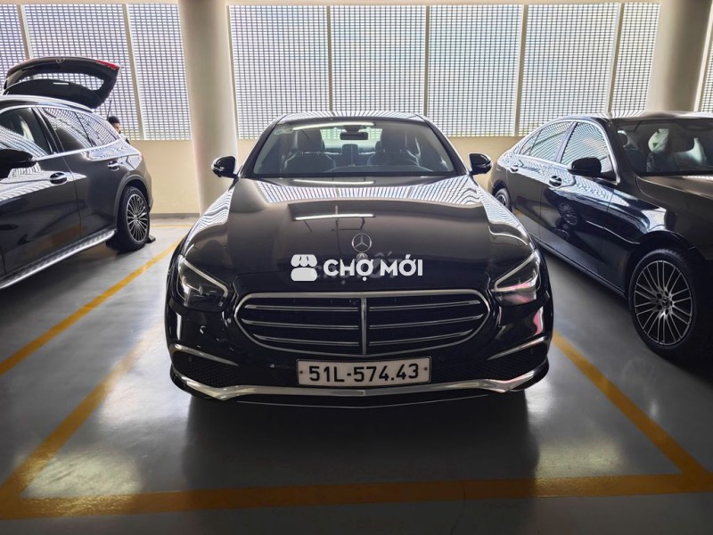 XE TRƯNG BÀY-Mercedes Benz E200 Exculsive  2024