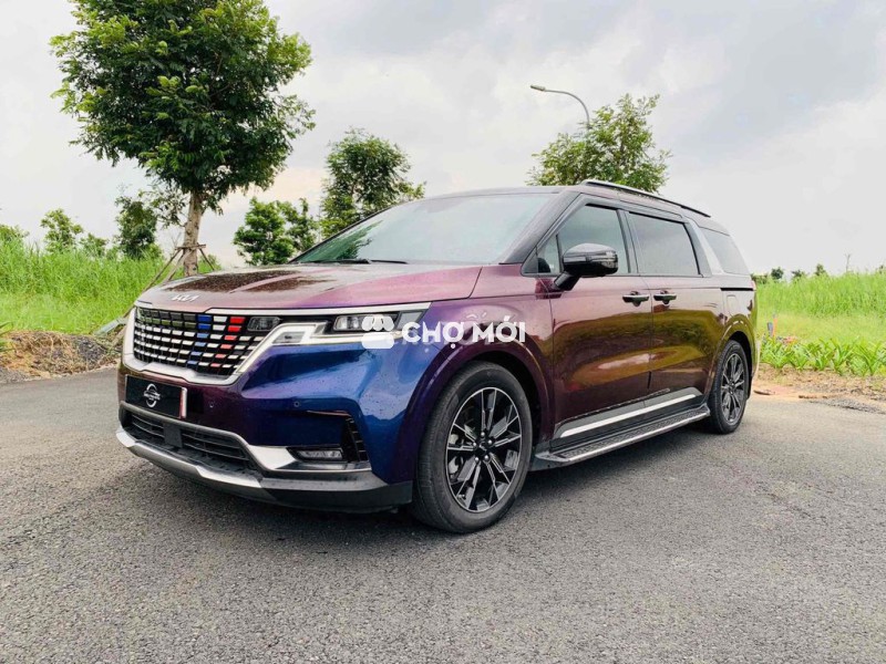 Kia Carnival máy dầu bản Signature 2022