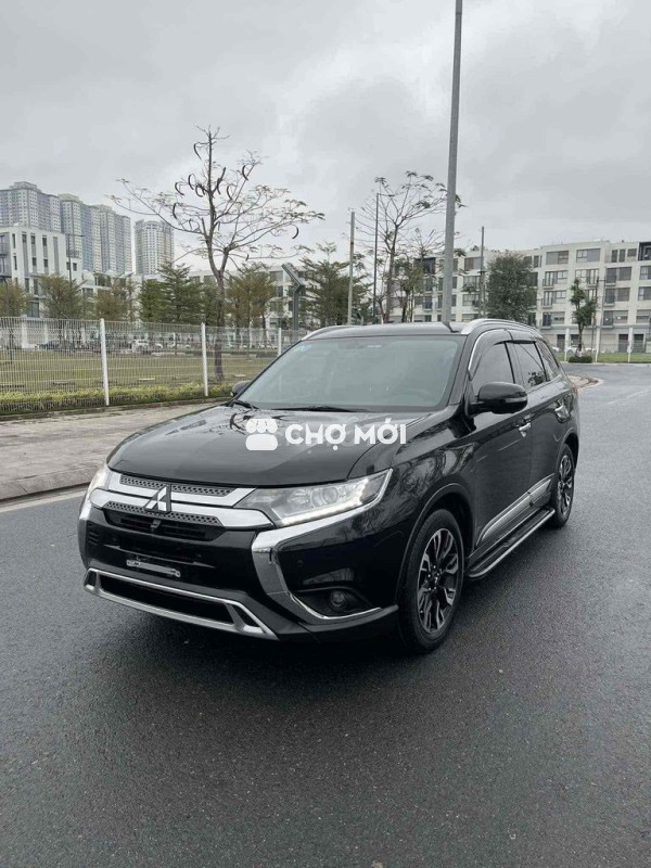 Mitsubishi Outlander 2021 2.0 CVT Premium - 65000