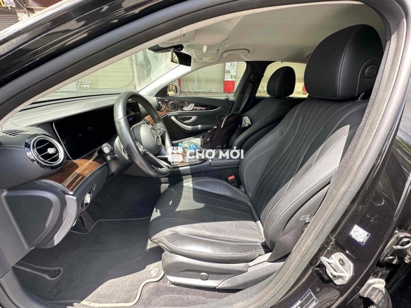 Mercedes Benz E Class 2022 E200 Exclusive - 54000