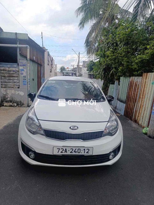 Kia Rio 2016 1.4 AT Sedan - 145000 km