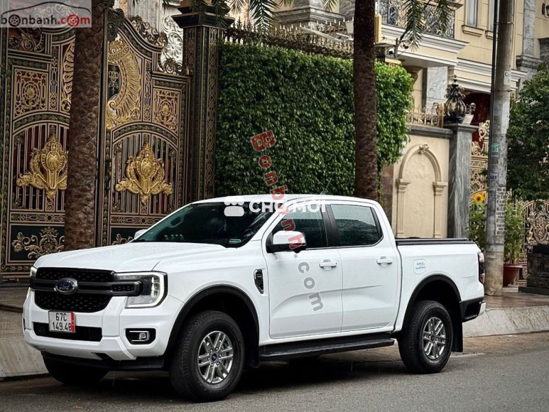 Ford Ranger XLS 2.0L 4x2 AT 2022 - 605 Triệu