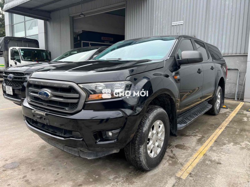 Ford Ranger XLS số tự động 2019 hãng bán
