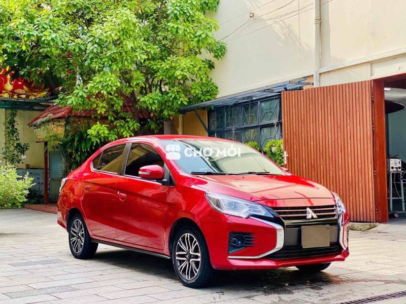 Mitsubishi Attrage 2021 Premium 1.2 CVT - 80000 km