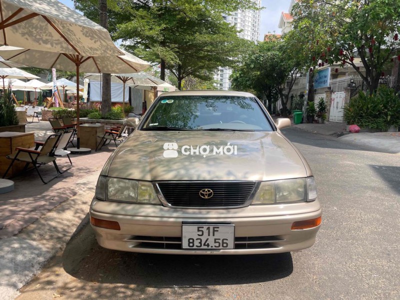 Toyota Avalon 1995 bản kỷ niệm