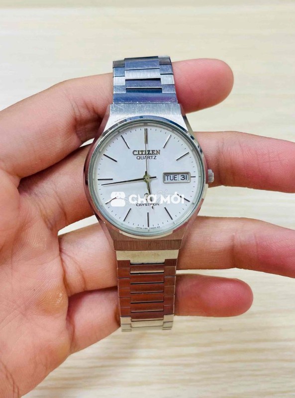 Citizen Crystron măt trắng 2 lịch full zin