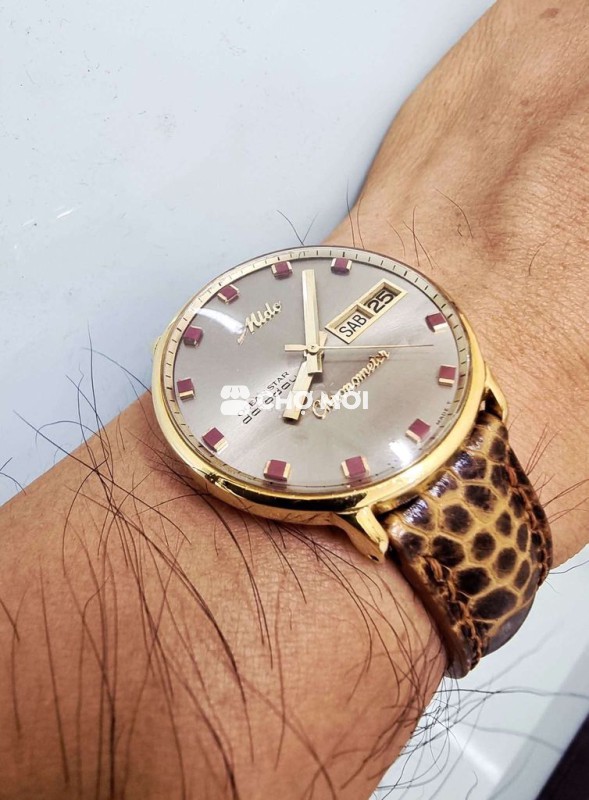 Đồng hồ MIDO cổ đúc bằng vàng 18k nguyên khối