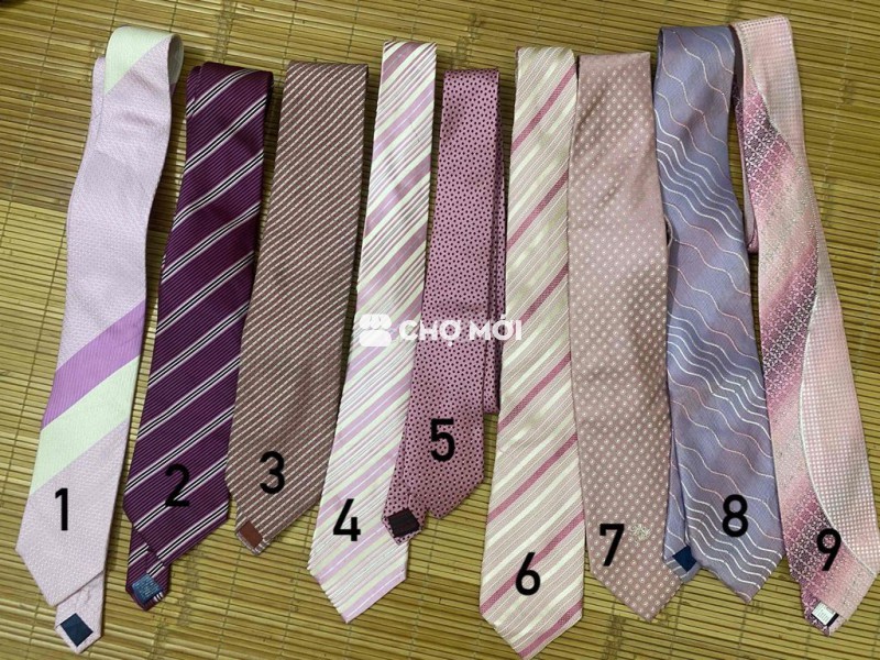 e còn ít đồ muốn pass ạ