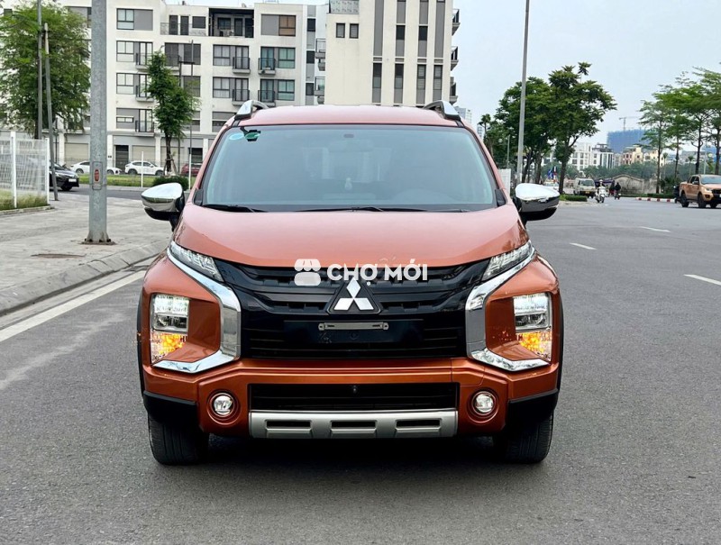 Xpander cross 2022 dky 2023 nhập khẩu