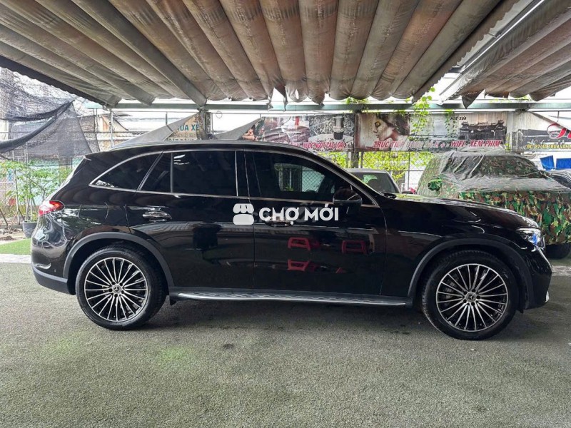 Mercedes Benz GLC 2023 300 4Matic - 18000 km