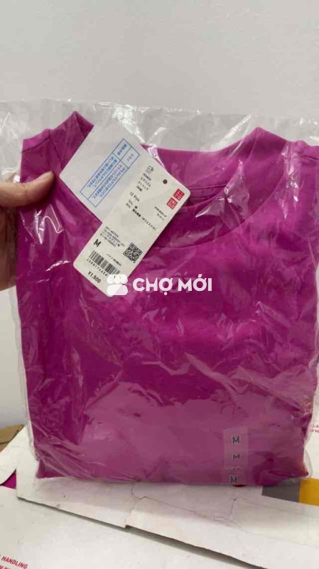 Áo thun Uniqlo nữ size M màu tím