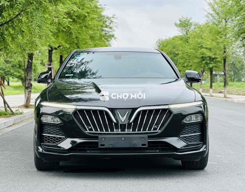 VinFast Lux A2.0 Plus Đen 2022 - 28000 km