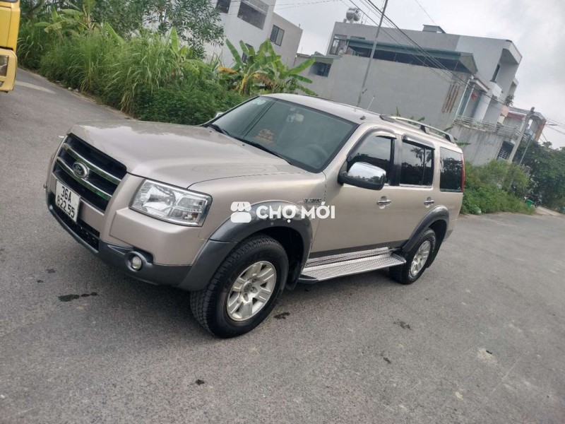 Ford 2008  7 chỗ máy dầu