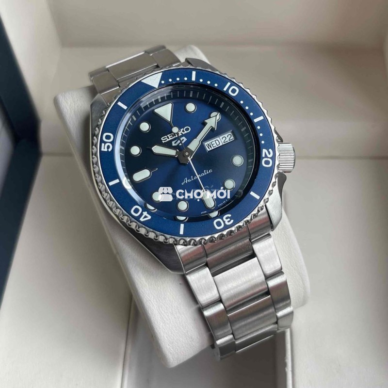 Đồng hồ Seiko 5 Sports siêu lướt