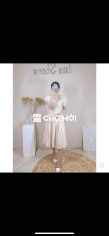 váy màu be mới 100%