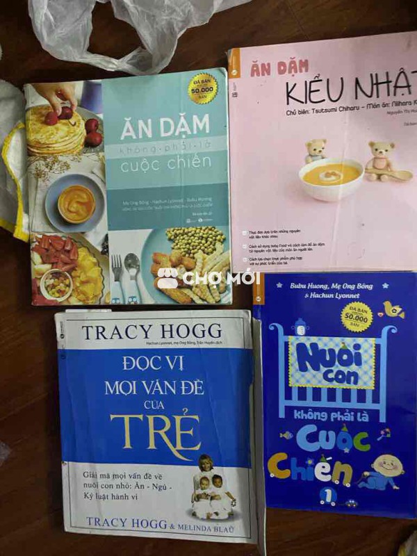thanh lý sách cho bé 150k/4 quyển