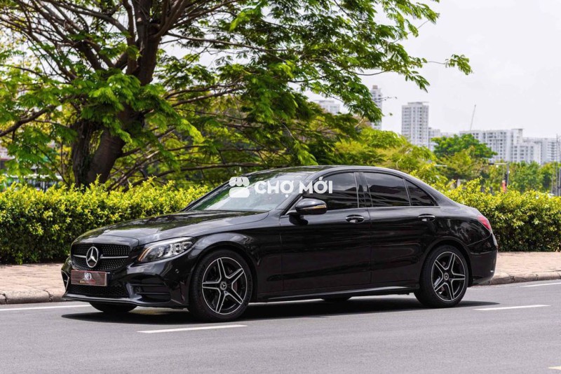 C300_AMG model 2020 màu đen mượt như Sunsilk