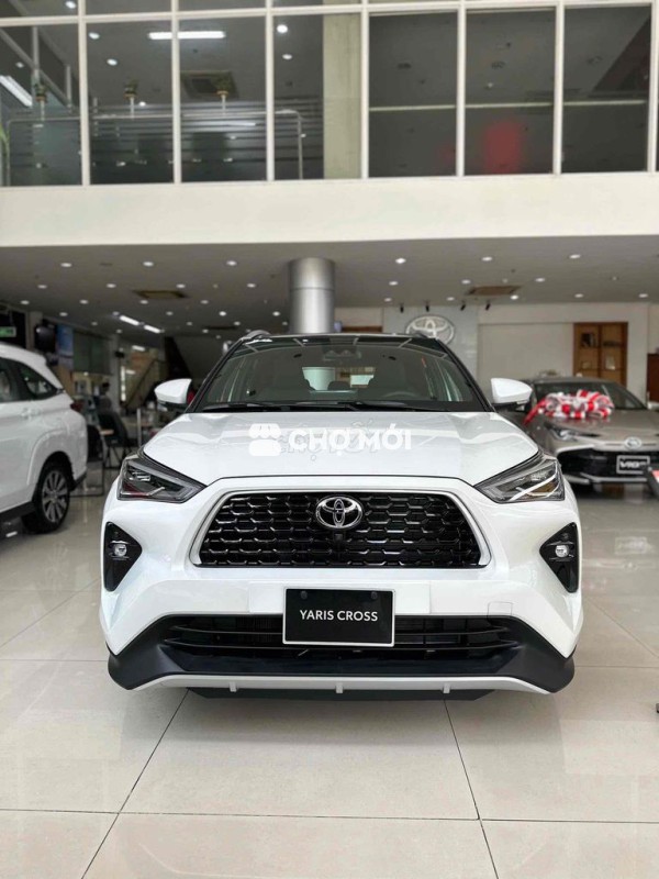 🎉TOYOTA YARIS CROSS💰TẶNG 50% THUẾ TRƯỚC BẠ + BH XE