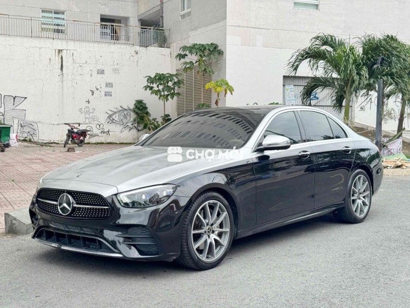 Mercedes Benz E Class 2021 E300 AMG - 38000 km