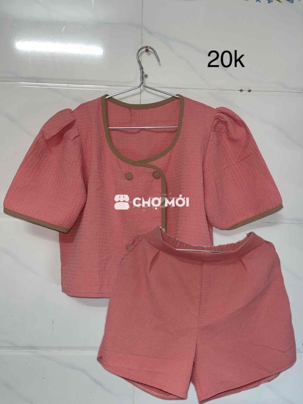quần áo chỉ từ 5k