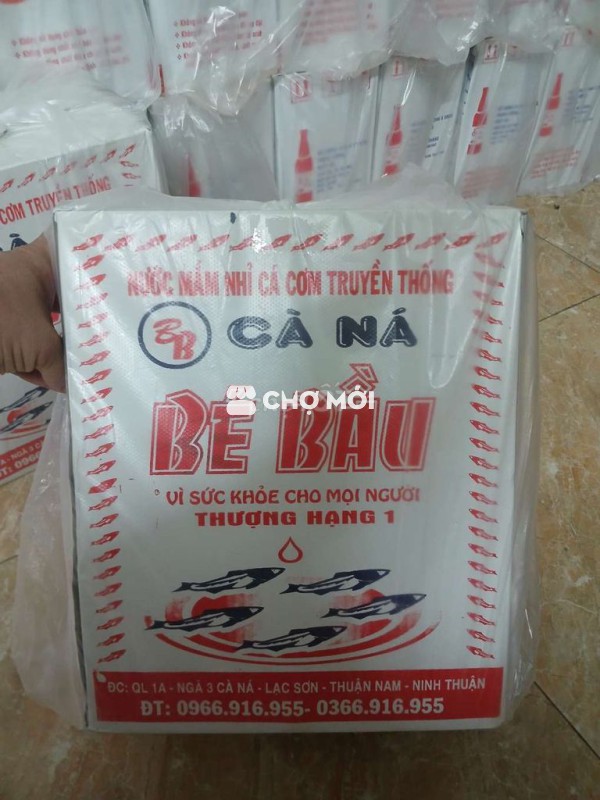 Mẵm nhĩ cá cơm.