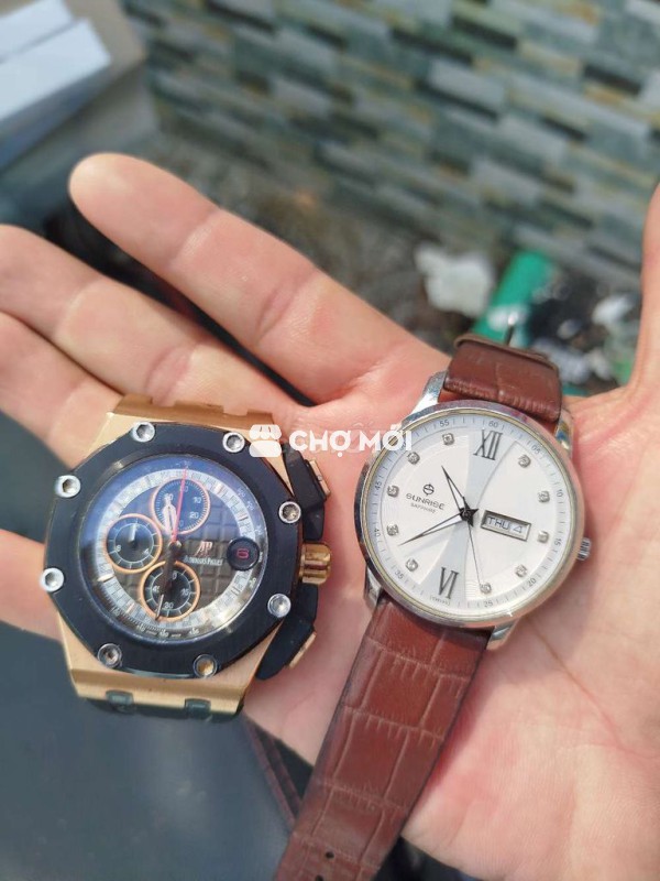 Đồng hồ chính hãng