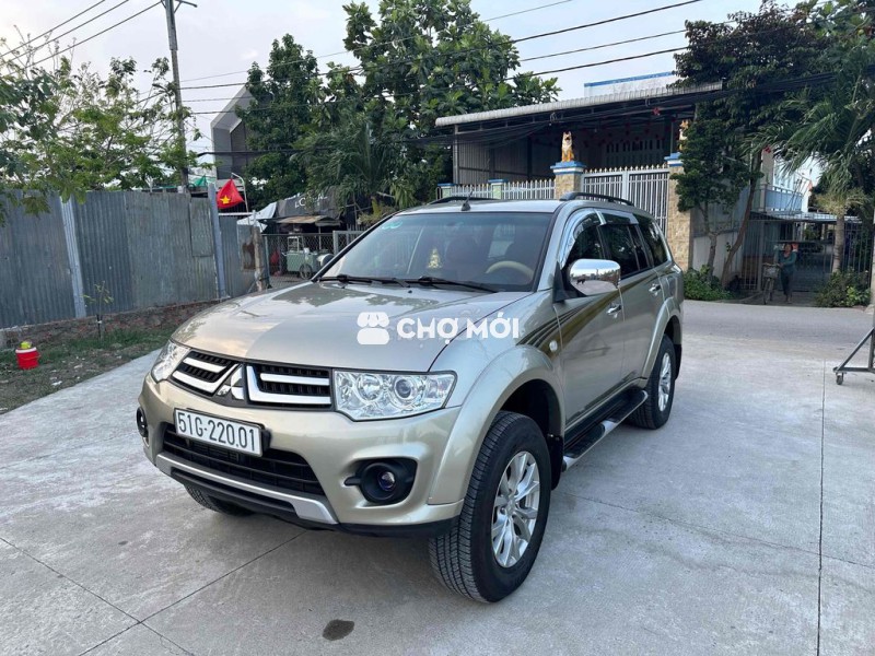 Mitsubishi Pajero Sport 2016 D 4x2 MT - máy dầu