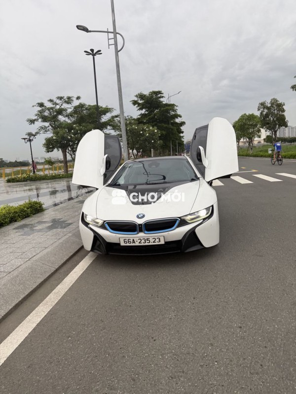 BMW i8 Coupe. Siêu xe cánh chim.siêu đẹp.Giao Lưu
