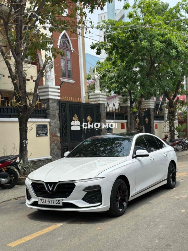 VinFast Lux A2.0 lăn bánh 2022 Chính chủ đứng tên